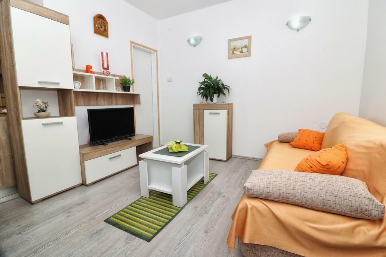 Apartment Edi Pola Esterno foto